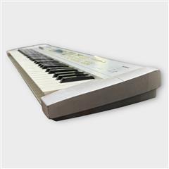 KORG TRITON Le 61 key Synthesizer Keyboard Music Workstation (Read)
